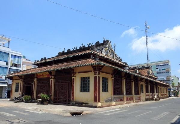 Tập tin:Go-cong-co-gi-ma-di-hoai3-600x413.jpg