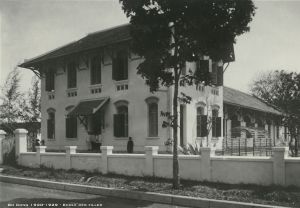 Go-Cong-thap-nien-1920-03.jpg