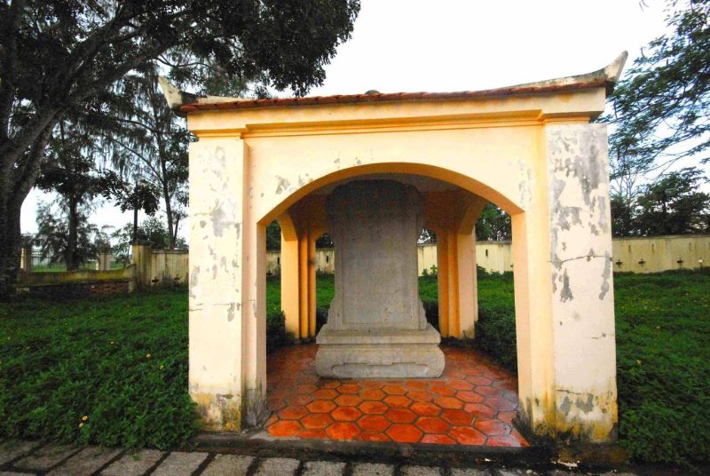 Tập tin:32531512@N06 5623082189 KDP 0125-scaled.jpg