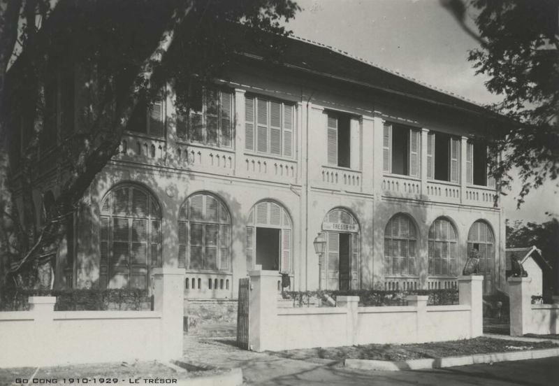 Tập tin:Go-Cong-thap-nien-1920-14.jpg