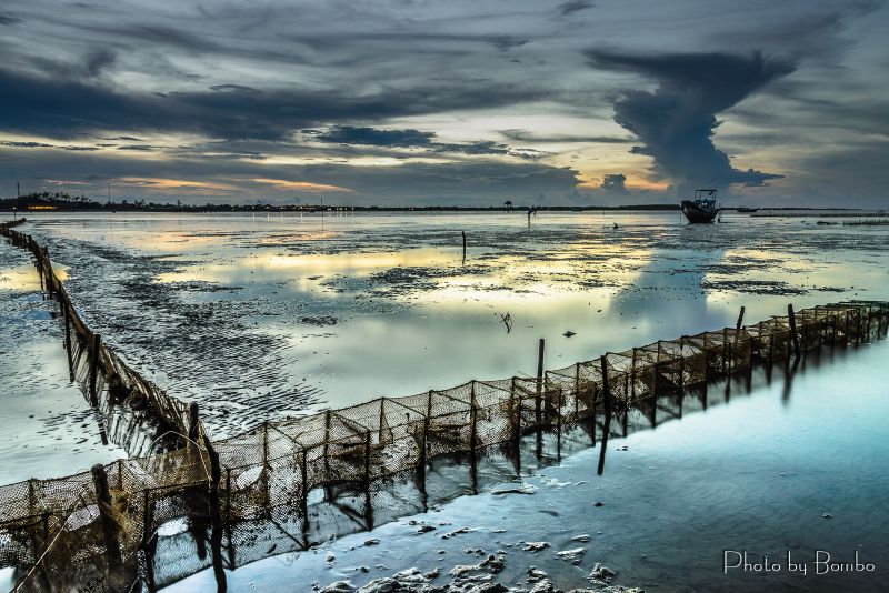 Tập tin:Bombo-home 9151353866 Gò Công.jpg