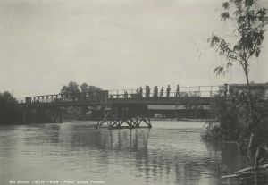 Go-Cong-thap-nien-1920-10.jpg